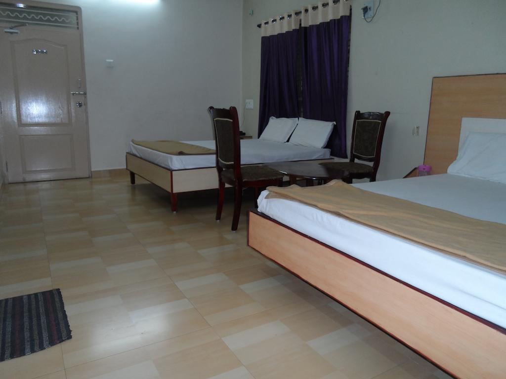 Hotel Pasuparthy Residency Tirupati Rum bild